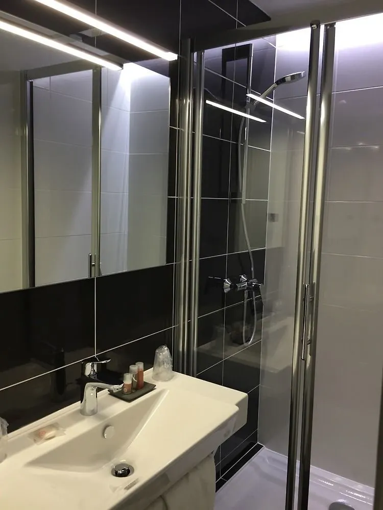 Brit Hotel Confort Cleria Lorient Centre