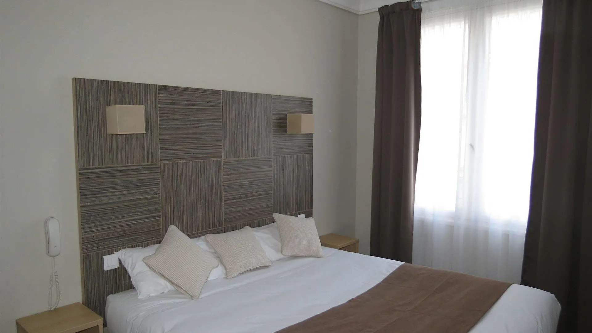 Brit Hotel Confort Cleria Lorient Centre